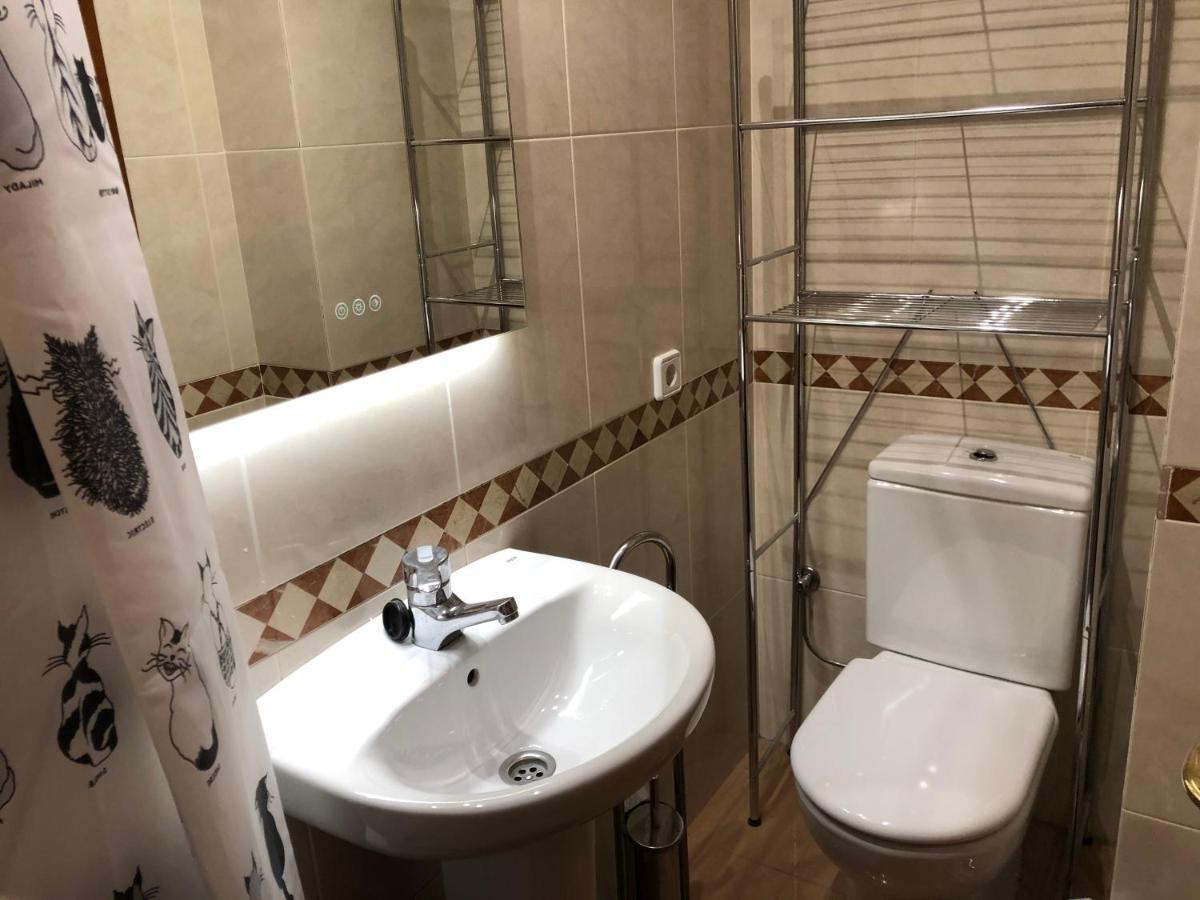 Apartaments Vicus 2 Con Vistas A La Plaza Mayor De Vic Exteriör bild